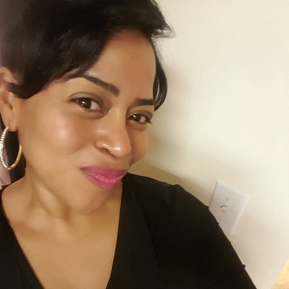 Meet your Posher, Angela